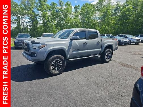 2020 Toyota Tacoma TRD Sport