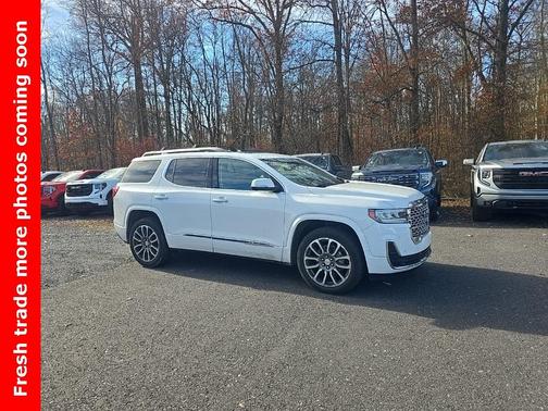 2022 GMC Acadia Denali