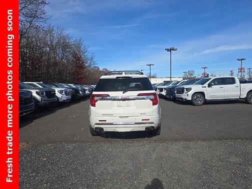 2022 GMC Acadia Denali