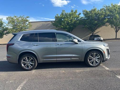 Silver Metallic 2023 Cadillac XT6 Premium Luxury AWD