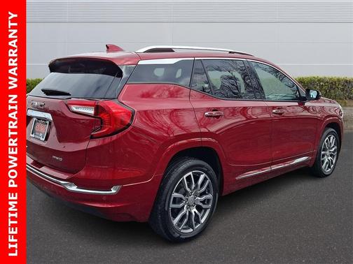 2023 GMC Terrain Denali
