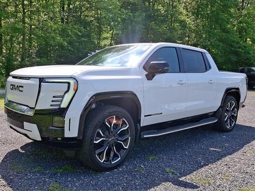 2025 GMC Sierra EV Denali