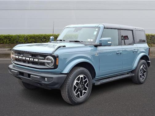 2022 Ford Bronco Outer Banks
