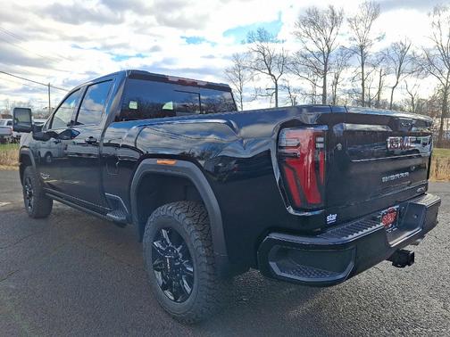 2026 GMC Sierra 2500 AT4