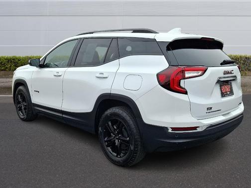 2022 GMC Terrain AT4