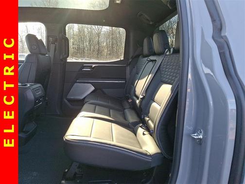2025 GMC Sierra EV Denali