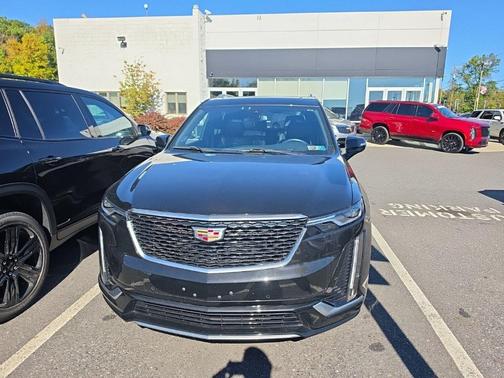 Black Metallic 2024 Cadillac XT6 Premium Luxury AWD
