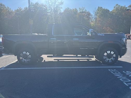 2024 GMC Sierra 3500 Denali