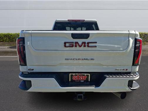 2024 GMC Sierra 2500 AT4