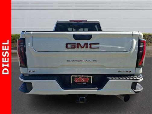 2024 GMC Sierra 2500 AT4