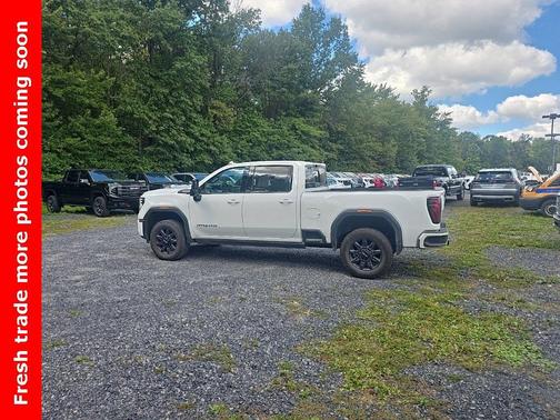 2024 GMC Sierra 2500 AT4