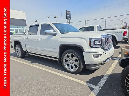 White Frost Tri-Coat 2017 GMC Sierra 1500 Denali
