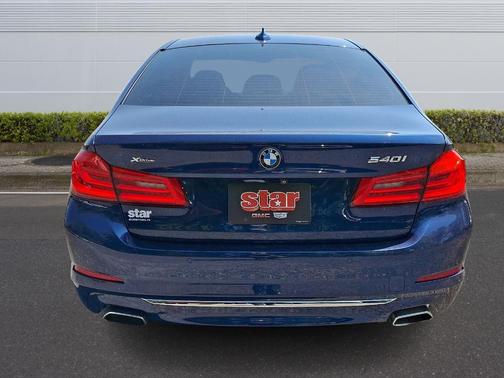 Mediterranean Blue Metallic 2020 BMW 540 i xDrive