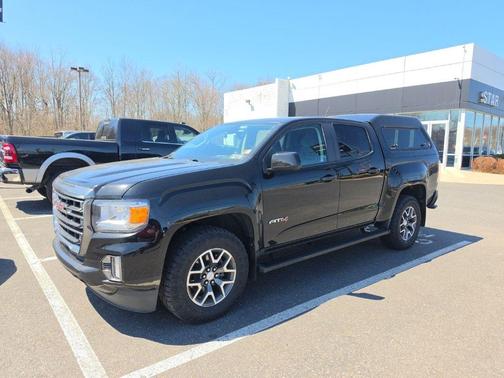 Onyx Black 2022 GMC Canyon AT4