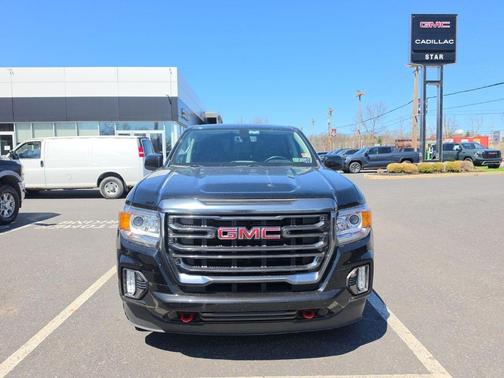Onyx Black 2022 GMC Canyon AT4