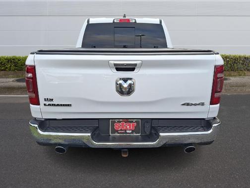 Bright White Clearcoat 2022 RAM 1500 Laramie