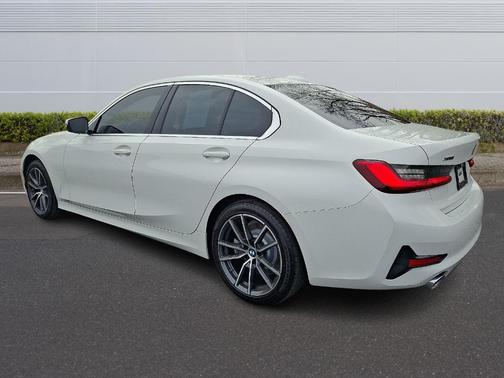 2021 BMW 330 i xDrive