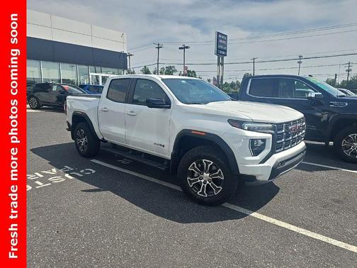 2023 GMC Canyon AT4