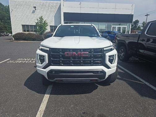 2023 GMC Canyon AT4