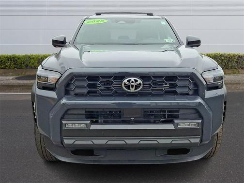 2025 Toyota 4Runner Hybrid TRD