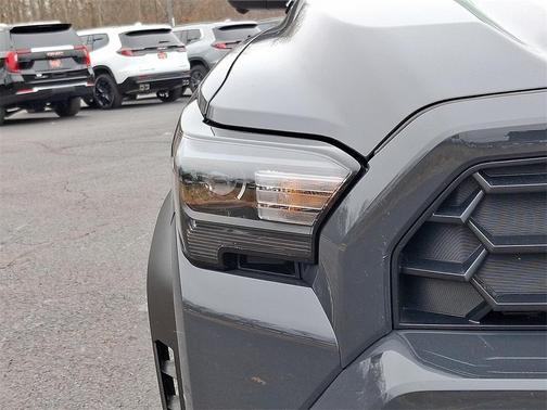 2025 Toyota 4Runner Hybrid TRD