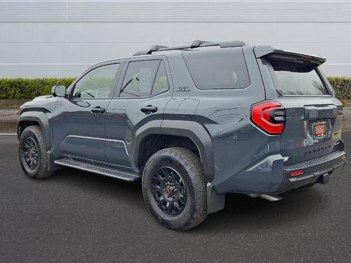 2025 Toyota 4Runner Hybrid TRD