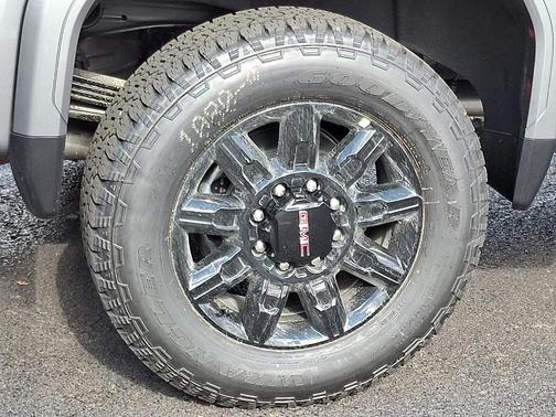 2026 GMC Sierra 2500 AT4