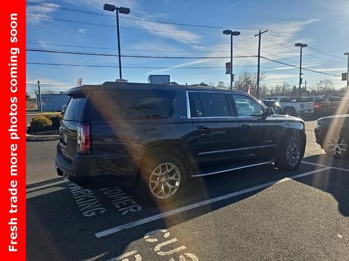 2017 GMC Yukon XL SLE
