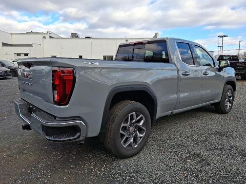 2025 GMC Sierra 1500 SLE