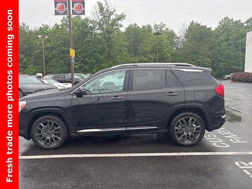 2022 GMC Terrain Denali