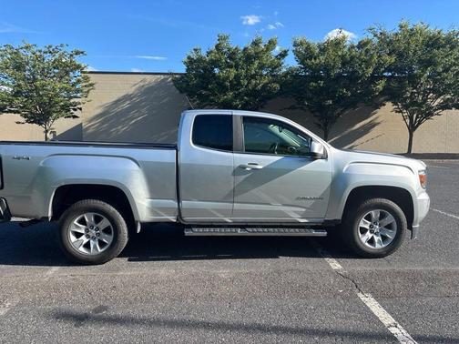 Quicksilver Metallic 2015 GMC Canyon SLE