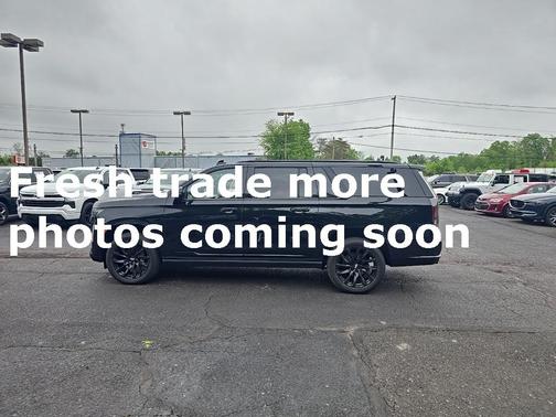 2023 Cadillac Escalade ESV Sport Platinum