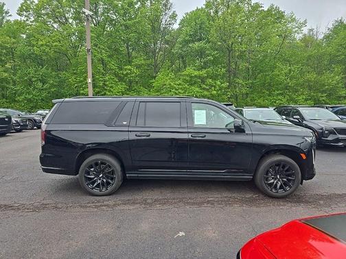 2023 Cadillac Escalade ESV Sport Platinum