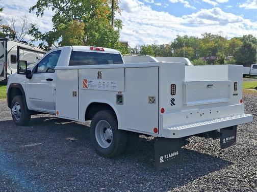 2025 GMC Sierra 3500 Pro