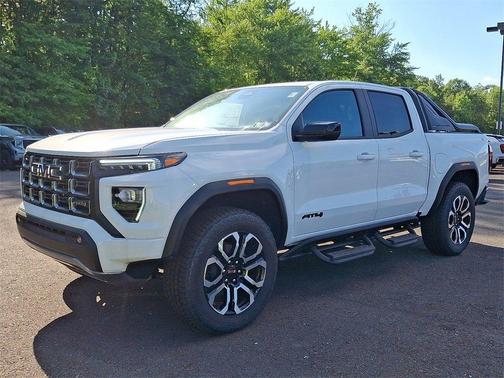 2025 GMC Canyon AT4