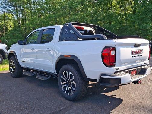 2025 GMC Canyon AT4