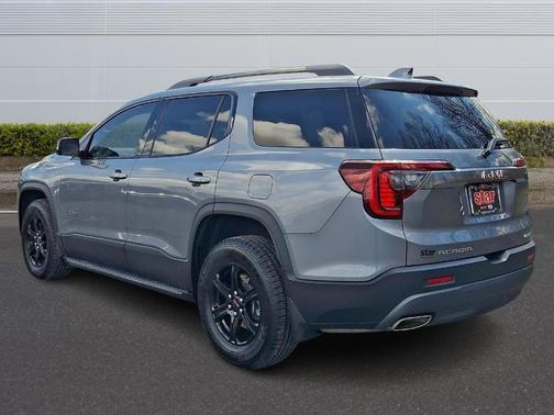 Satin Steel Metallic 2022 GMC Acadia AT4