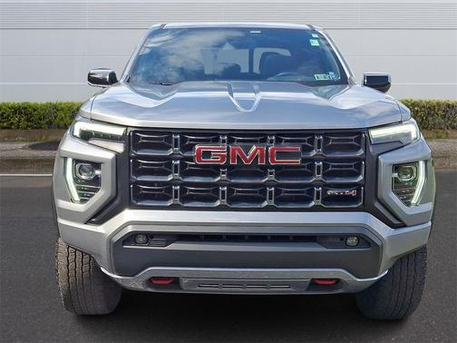 2023 GMC Canyon AT4