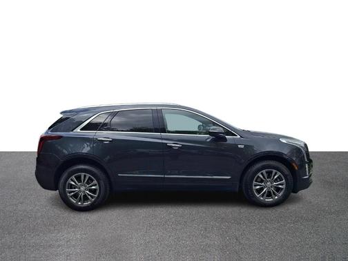 Wilder Metallic 2023 Cadillac XT5 Premium Luxury