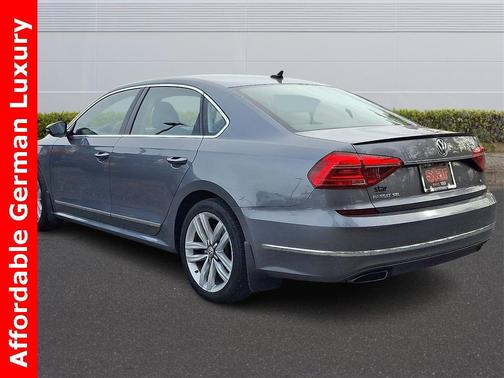 2016 Volkswagen Passat V6 SEL Premium