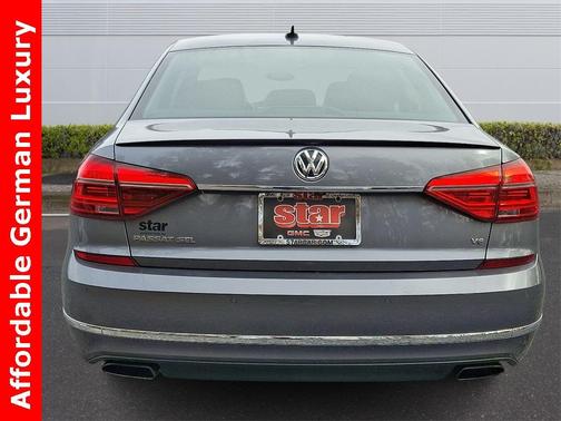 2016 Volkswagen Passat V6 SEL Premium