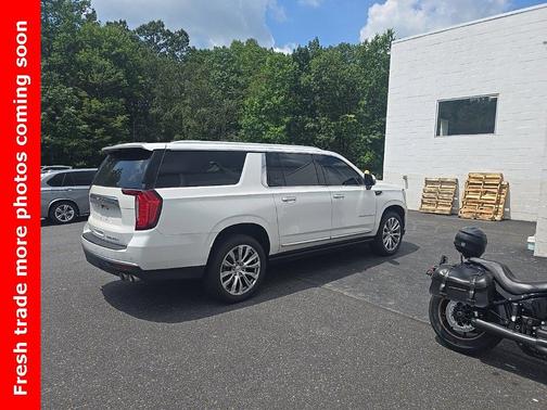 2023 GMC Yukon XL Denali