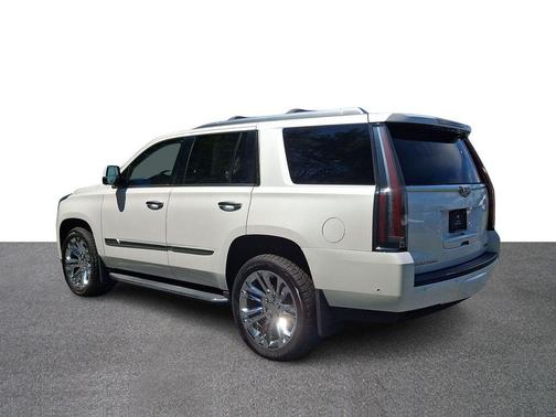 Crystal White Tricoat 2018 Cadillac Escalade Luxury
