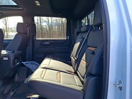 2026 GMC Sierra 2500 AT4