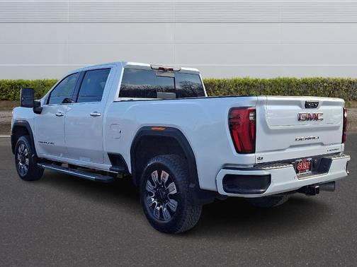 2024 GMC Sierra 2500 Denali