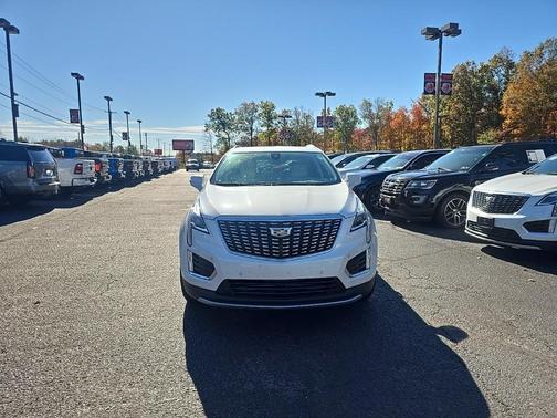2022 Cadillac XT5 Premium Luxury