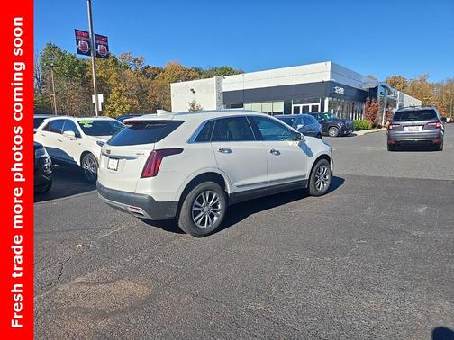 2022 Cadillac XT5 Premium Luxury