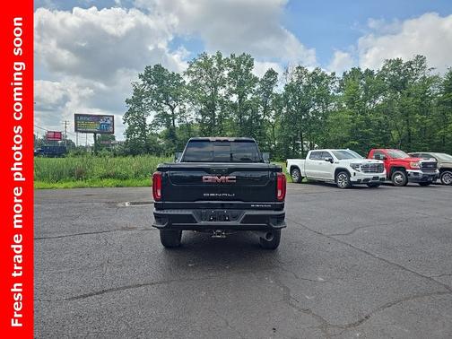 2023 GMC Sierra 2500 Denali