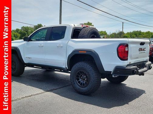 2024 GMC Canyon AT4X