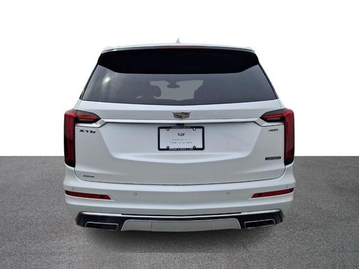 Crystal White Tricoat 2023 Cadillac XT6 Premium Luxury AWD